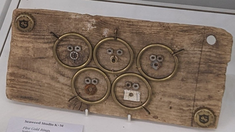 Five-Gold-Rings